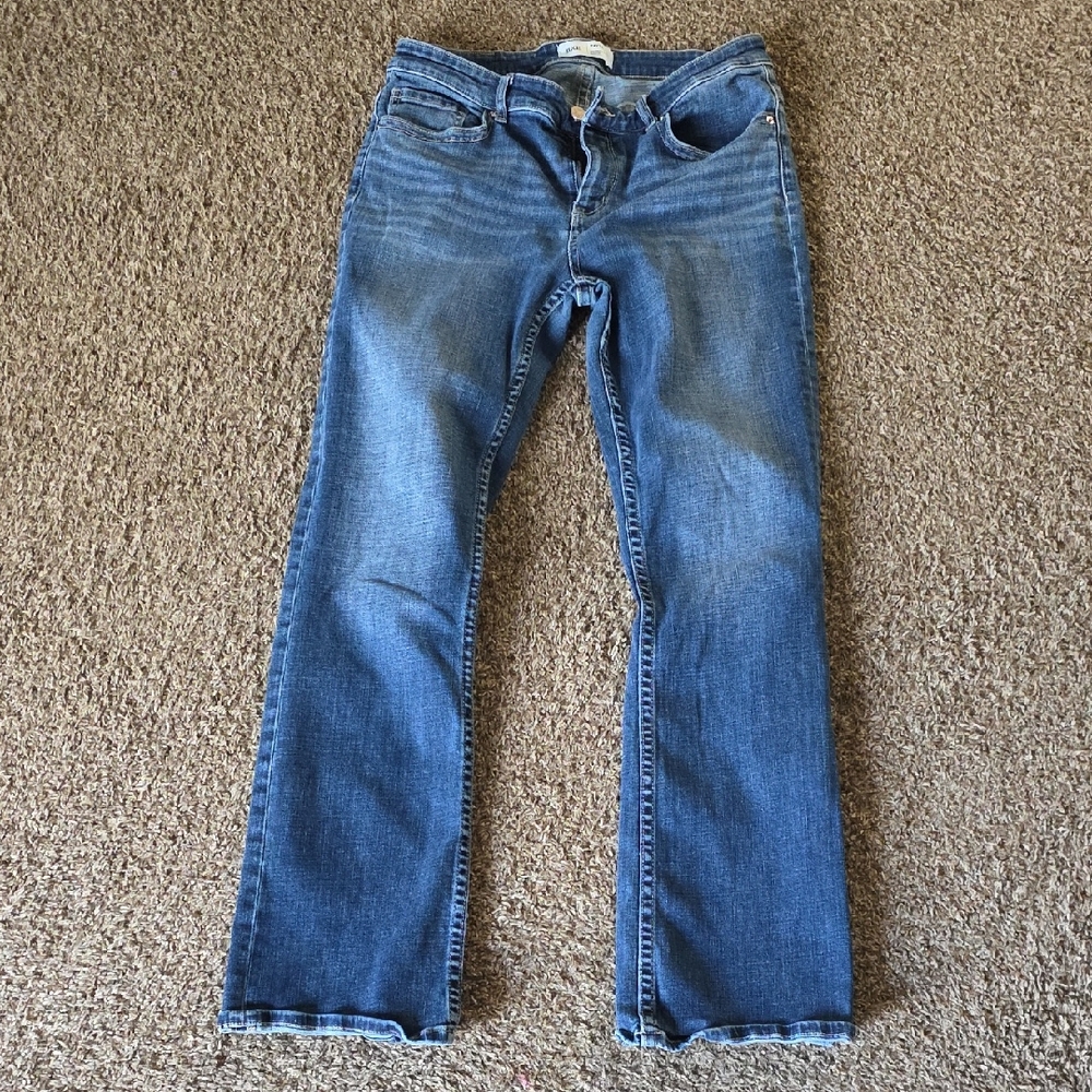 BKE Payton 30 X 31 1/2 Straight Leg Women's Jeans in Classic Blue